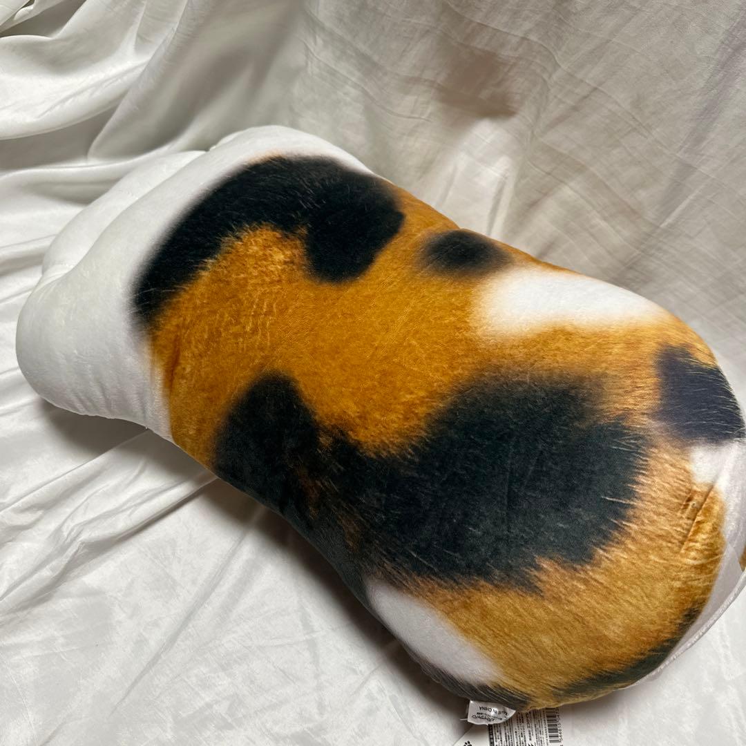 廃盤　新品　三毛猫の手　肉球ぷにぷクッション　猫の手クッション