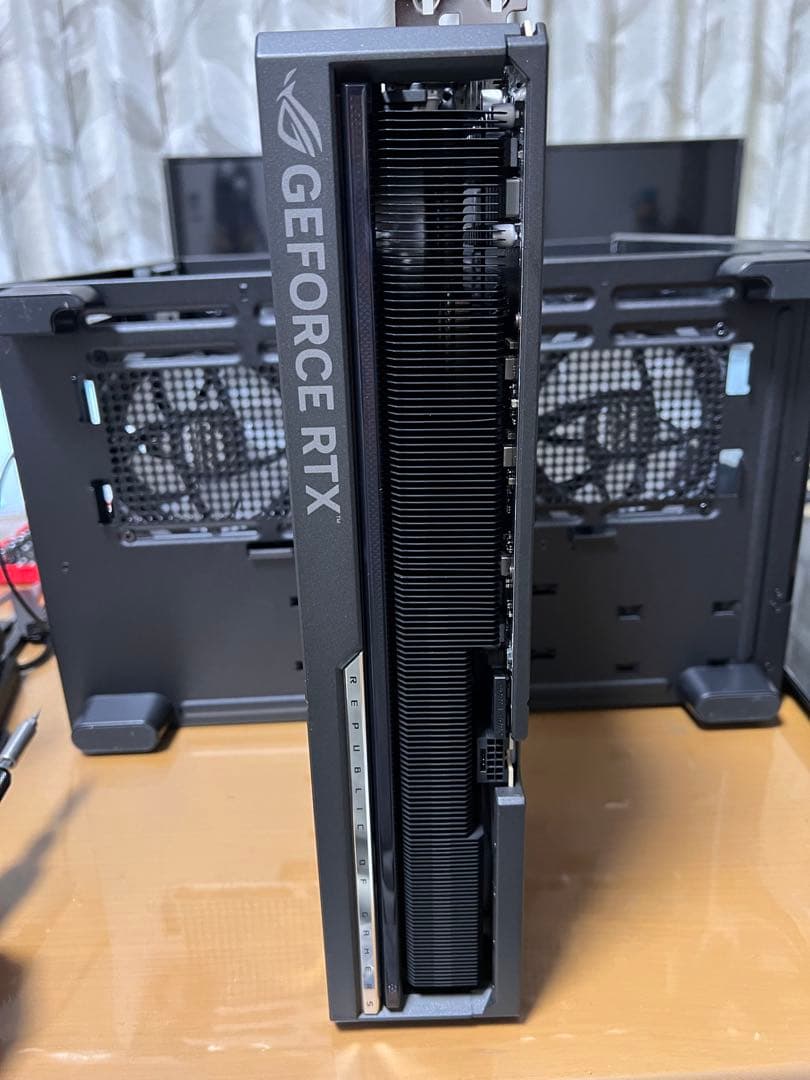 【中古】ASUS ROG ASTRAL RTX 5080 OC