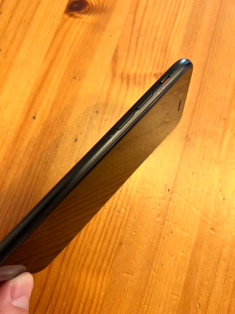 iPhoneSE第2世代　ブラック 128GB