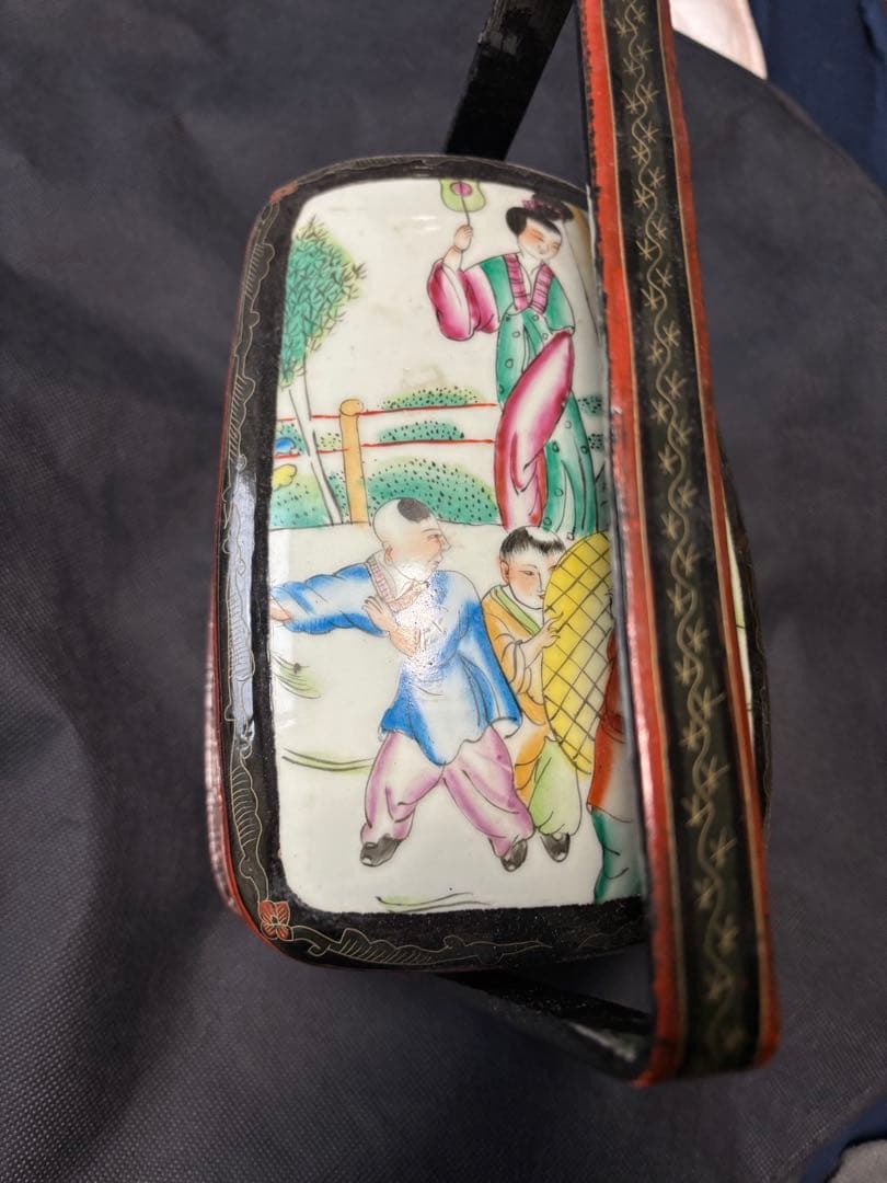 中国古美術品　清末民国時代　粉彩黒漆食匣　食盒 高さ約25cm