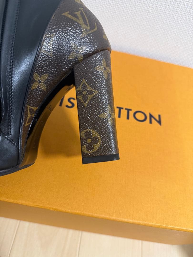 ルイヴィトン　ショートブーツ ポインテッドトゥ　モノグラム