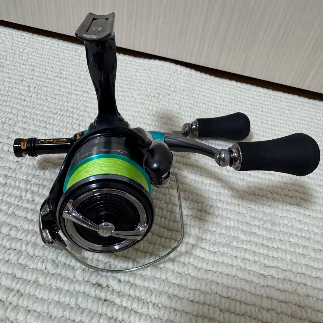 ダイワ 24エメラルダス X LT 2500-DH ゴメクサスリールスタンド