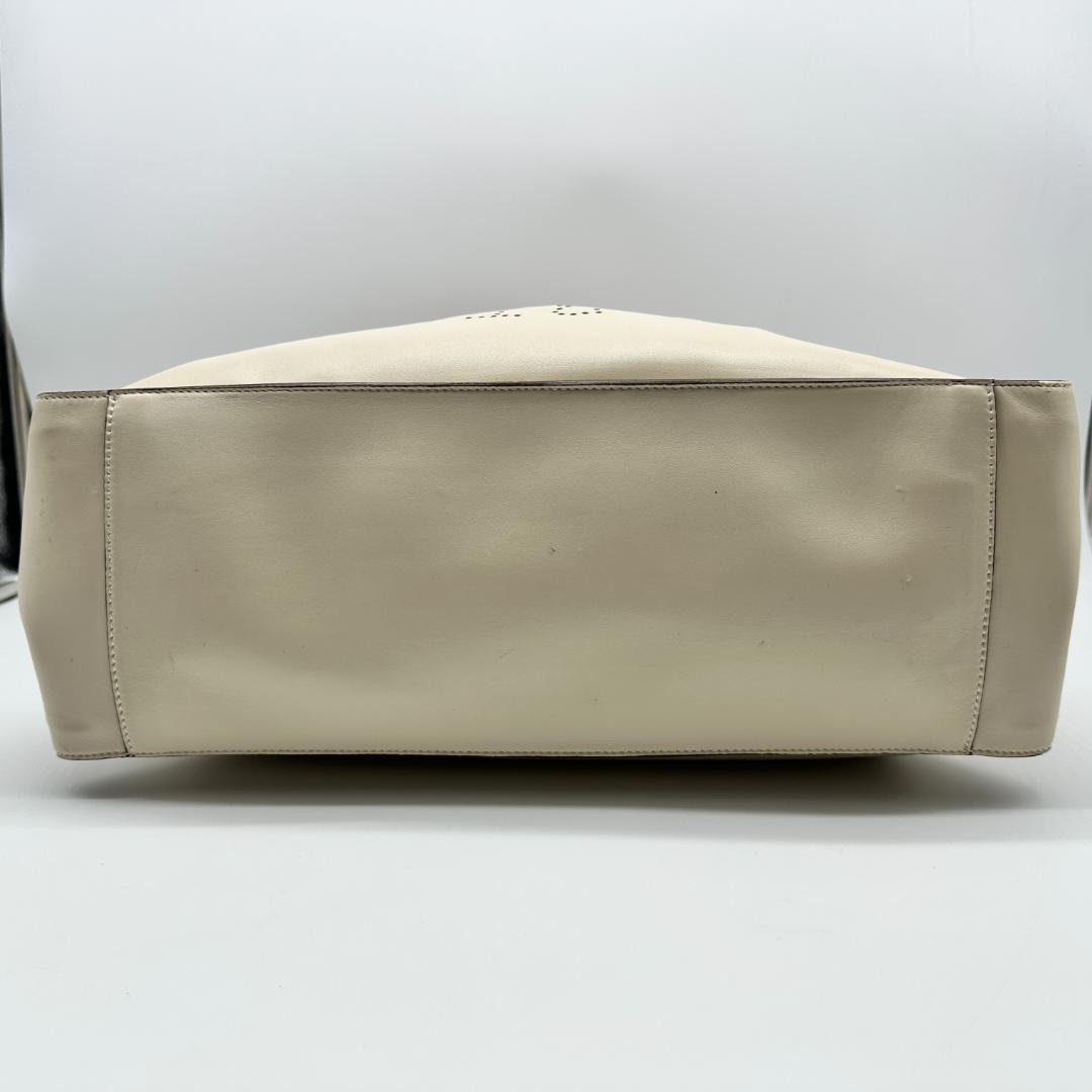 ステラマッカートニー サークルロゴ ラージ トートバッグ ホワイト