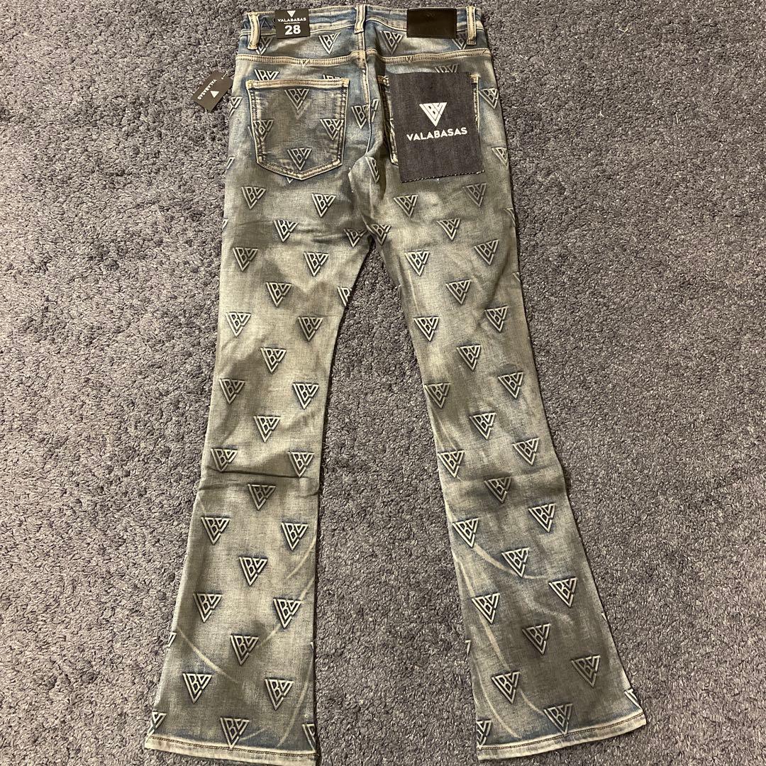 ‼️新作‼️ VALABASAS バラバサス モノグラムスキニーフレアデニム 28
