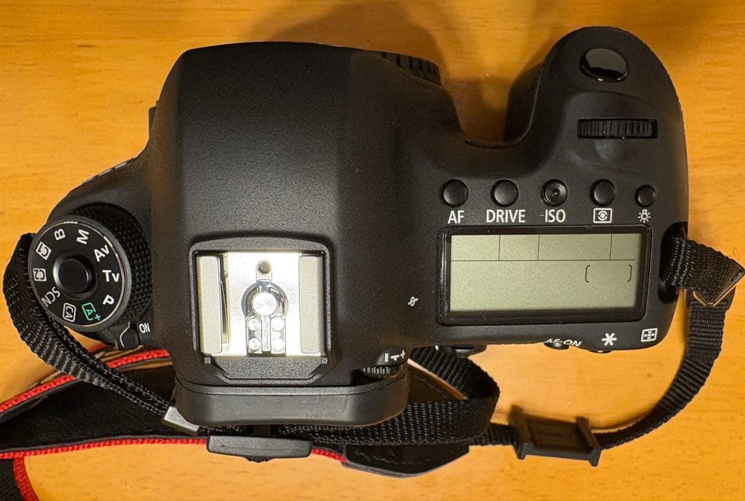 キャノンEOS 6D 本体　（シャッター回数少なめ）