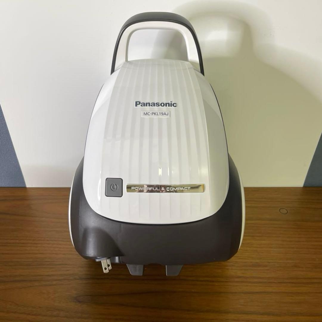 【2018年】美品 Panasonic 紙パック式掃除機 MCPKL19AJ-W