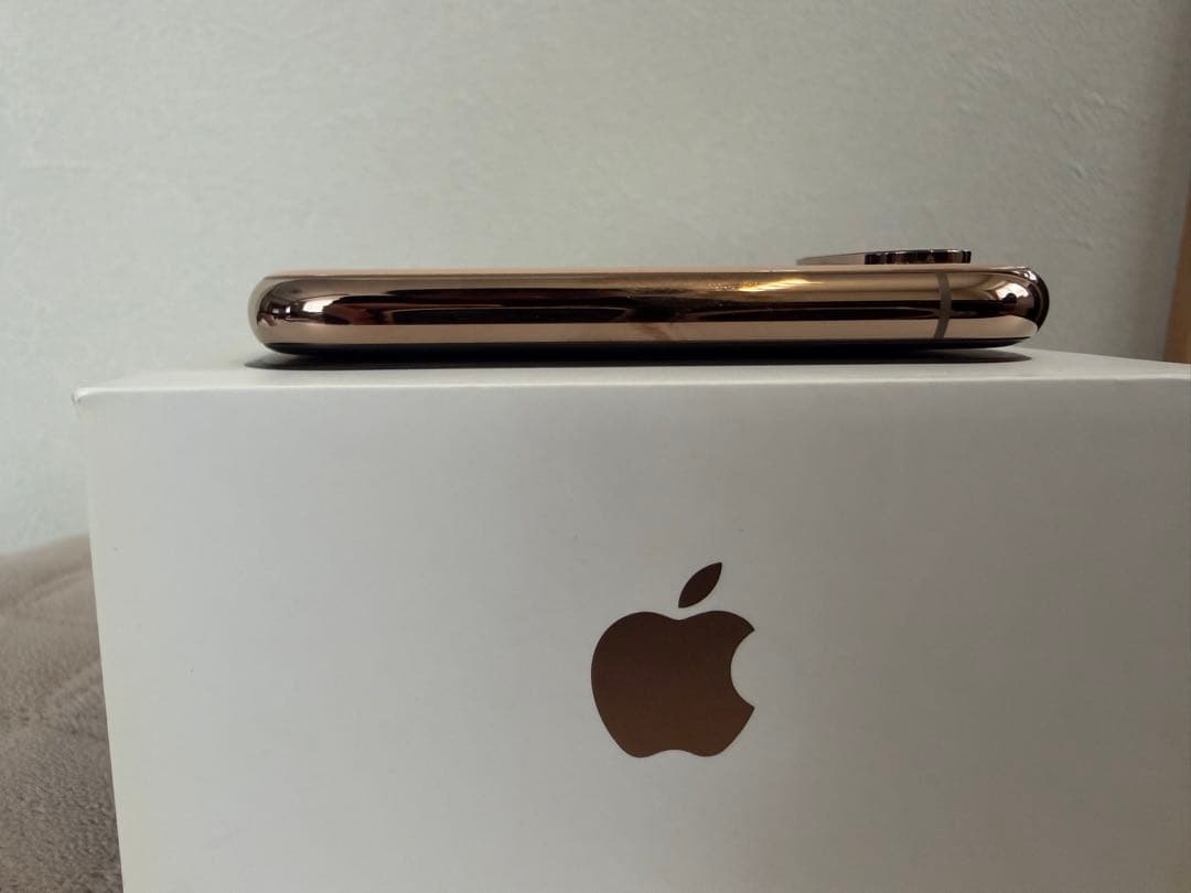 【美品】Apple iPhone XS MAX 512GB ゴールド