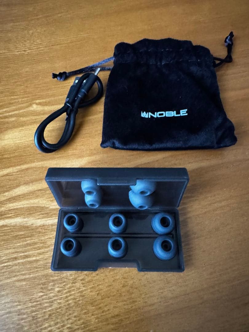 イヤホン Noble FoKus PRO