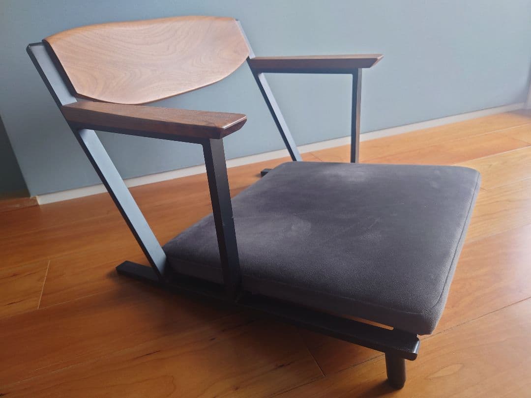 IKKE floor chair walnutイッケフロアチェア ウォールナット