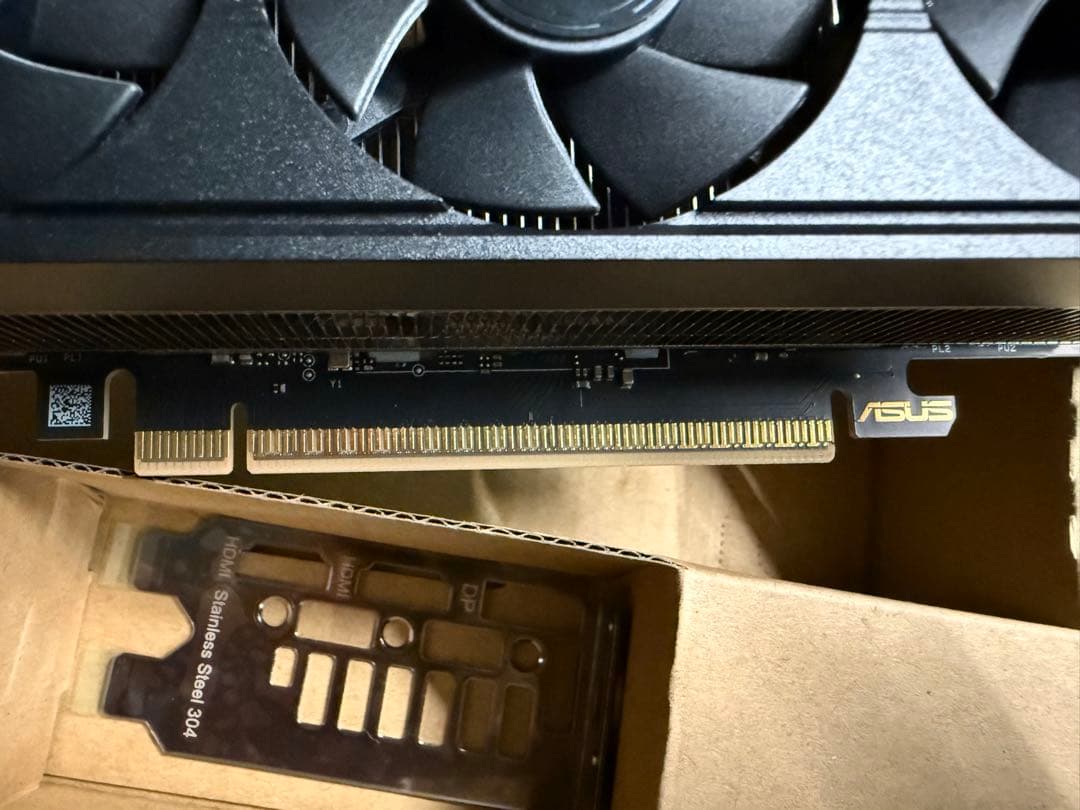 グラフィックボード・グラボ・ビデオカード ASUS GeForce RTX 5060 8GB LP