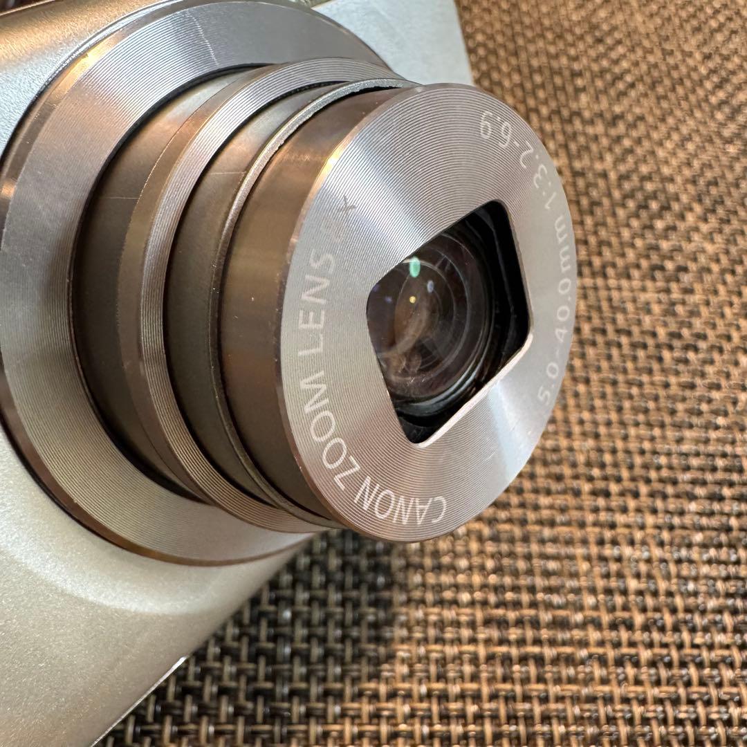 【Canon IXY180】 シルバー 本体と付属品　【デジカメ】