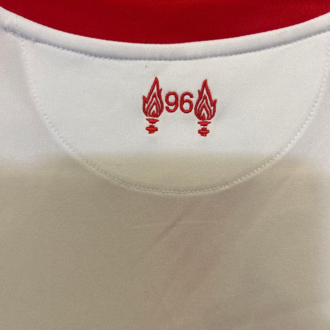 新品未使用　サイン入り　リヴァプール　ゲームシャツ　2015-16