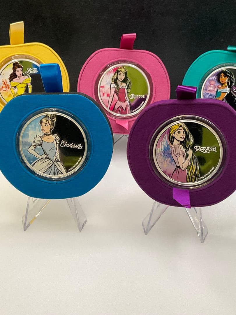 2024年ニウエ　ディズニープリンセス　オーロラ姫　1オンスプルーフ銀貨