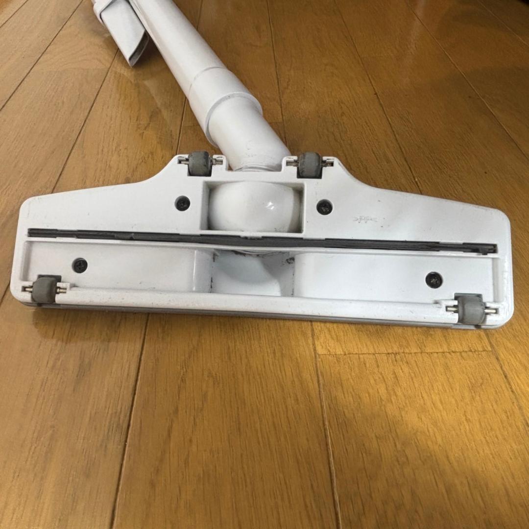 makita マキタ 充電式 コードレスクリーナー 掃除機 CL106FD