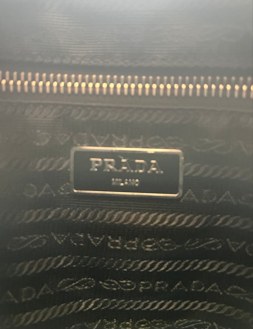 PRADA ショルダーバッグ