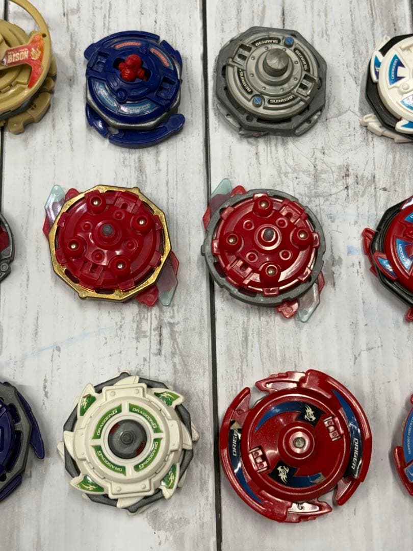 S*)様 ベイブレード22点セット　まとめ売り　バラ売り不可　ジャンク　おもちゃ