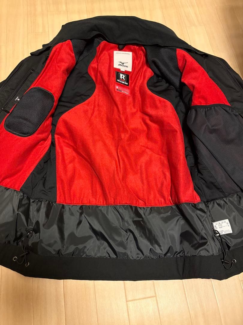 お値下げ‼️MIZUNO スキーウエアージャケット　耐水圧