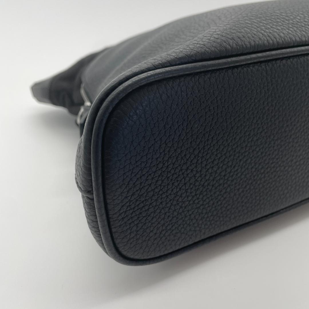 05　メゾンマルジェラ 5AC ディアスキンショルダーバッグ　レザーBAG