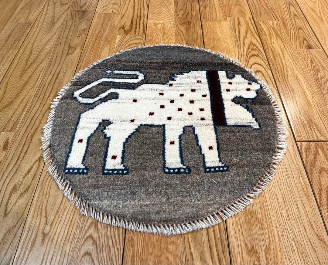 ペルシャ　アマレバフト　円形　40×40サイズ　ライオン