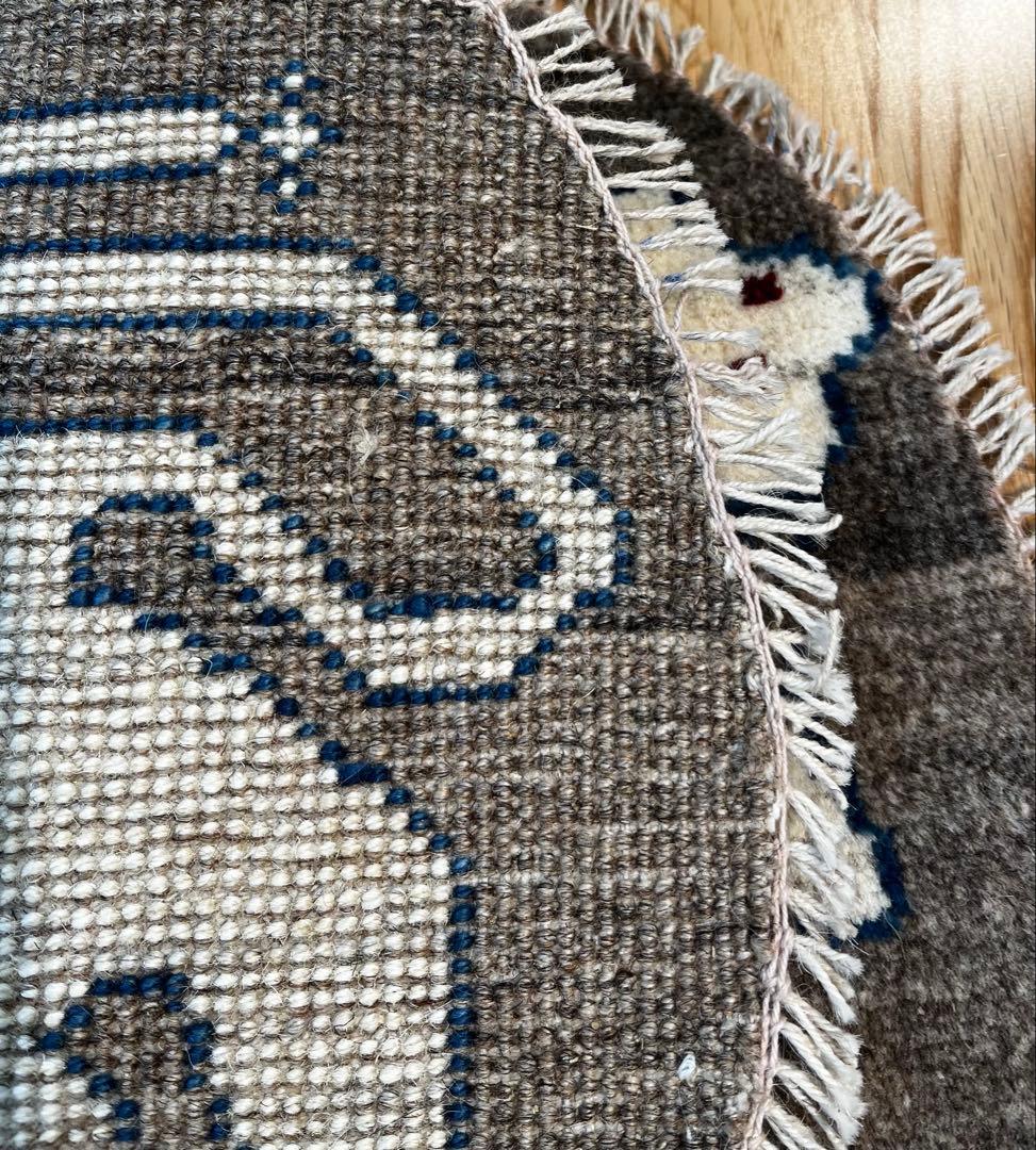 ペルシャ　アマレバフト　円形　40×40サイズ　ライオン