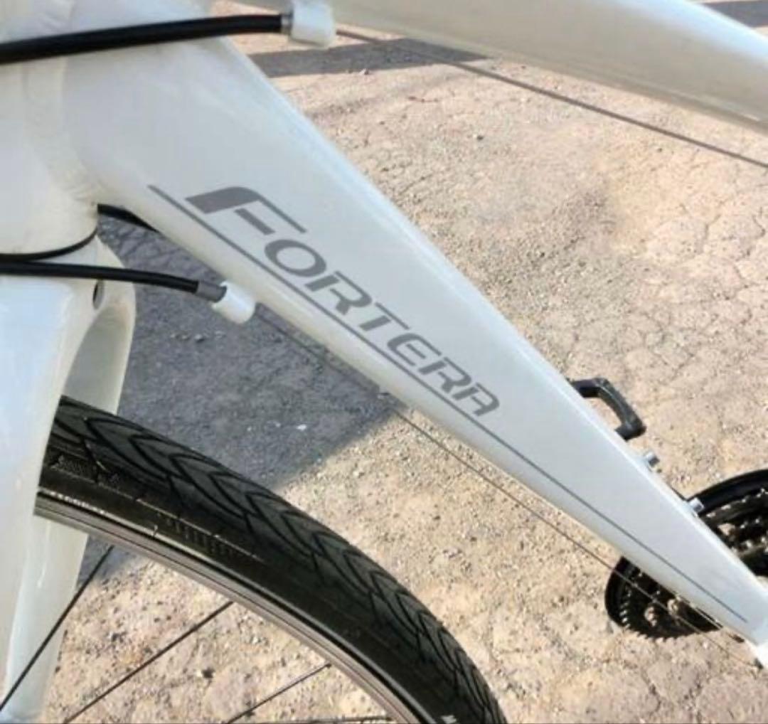 【Pisces】　クロスバイク 28インチ ホワイト FORTERA