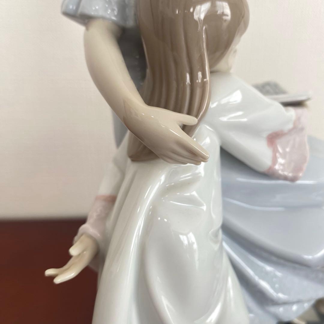 LLADRO リヤドロ 『 おやすみ前のご本 』 置物