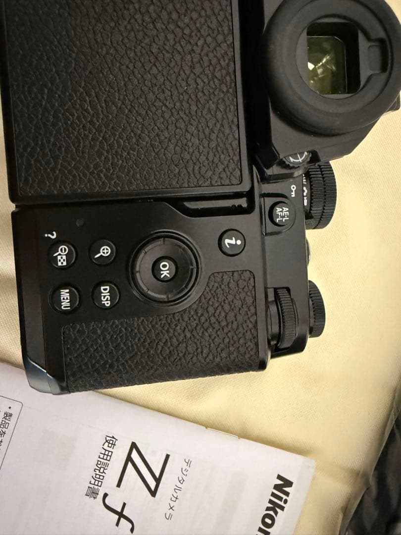 ニコン　Nikon zf 純正グリップ付き