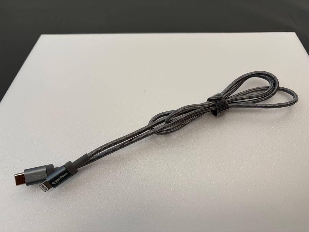 Apple iPhone XS　シルバー SIMフリー　256GB おまけ付き