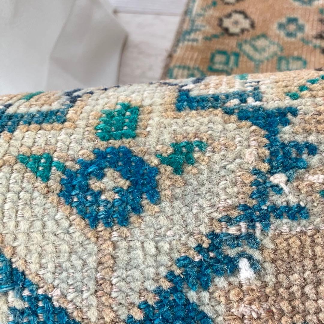 厚みウール　くすみベージュ　グリーン　ロング　ランナー　トルコヴィンテージラグ