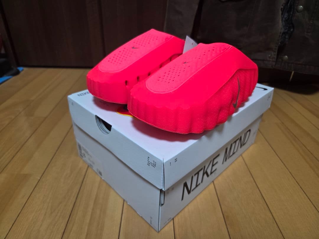 Nike Mind ナイキ マインド001 ソーラーレッド 26cm 新品