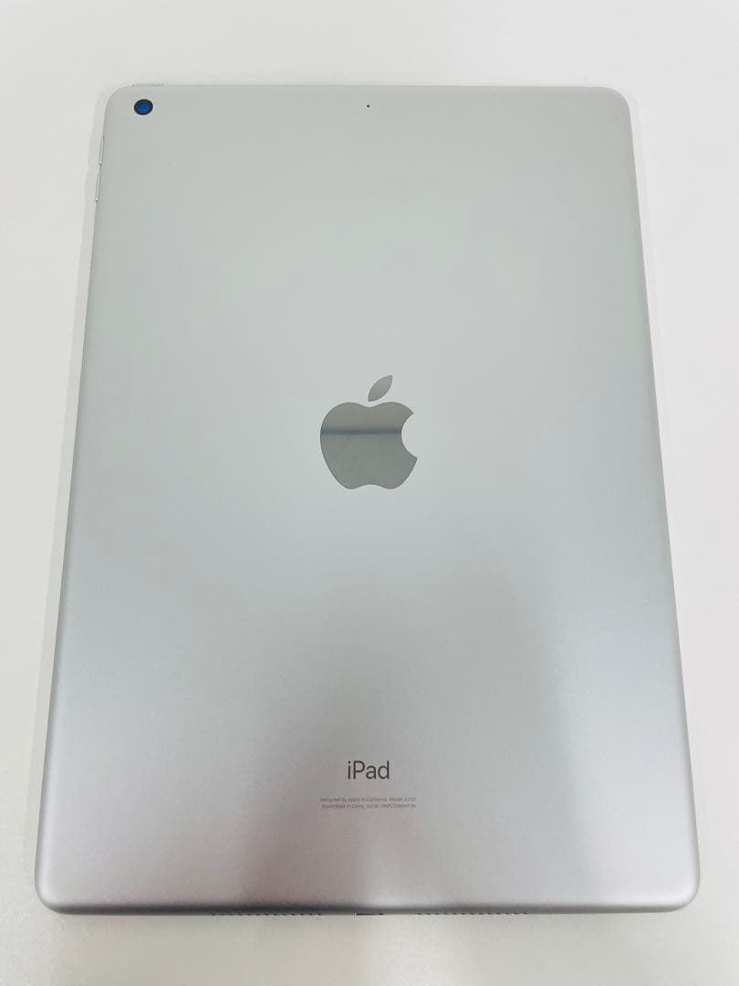 iPad 第7世代 Wi-Fiモデル 32GB シルバー