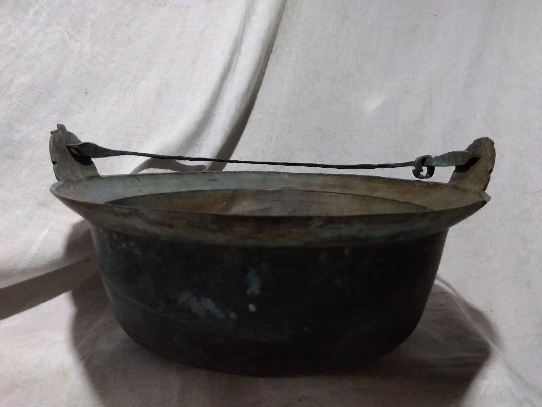 ♪古い真鍮製の鍋　32㌢