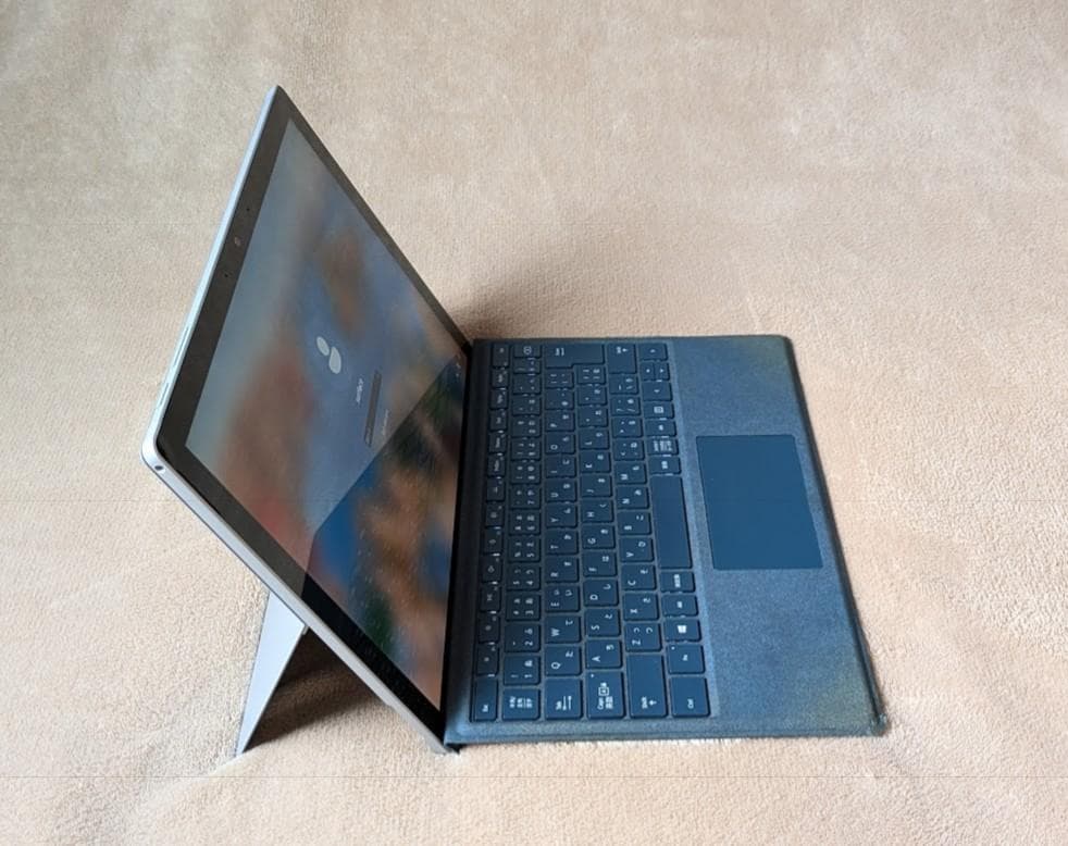 Microsoft Surface Pro 7 【美品】