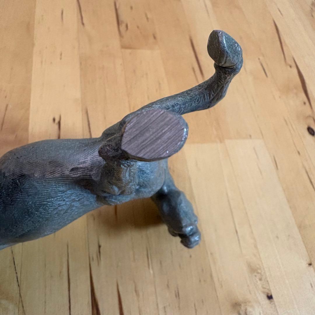 金属　馬　像　　(m