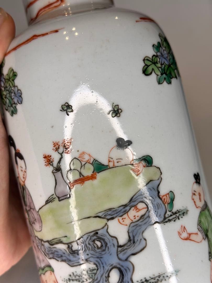 【新年セール】康熙葉子款 底部款識 人物童子戯図 彩絵 花瓶 中国古美術 时代物