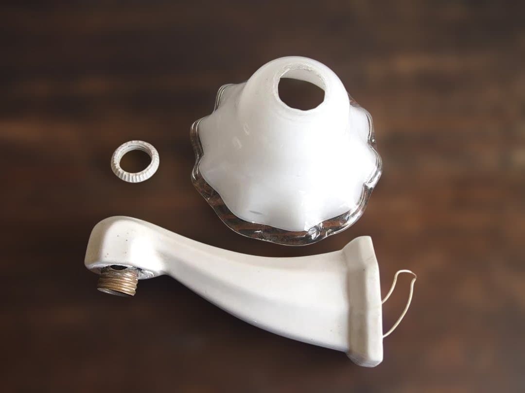 陶器アーム付ミルクガラスランプ パウダールーム アールデコデザイン/K311