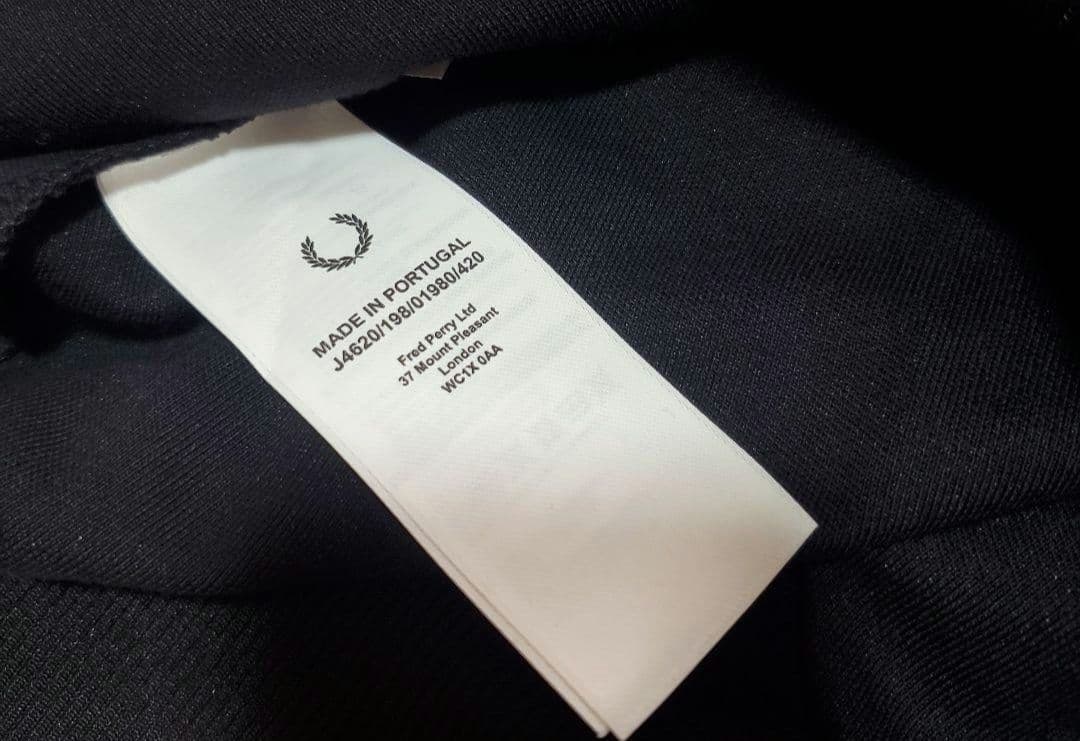 【タイムセール最終価格】FRED PERRY フレッドペリー トラックジャケット