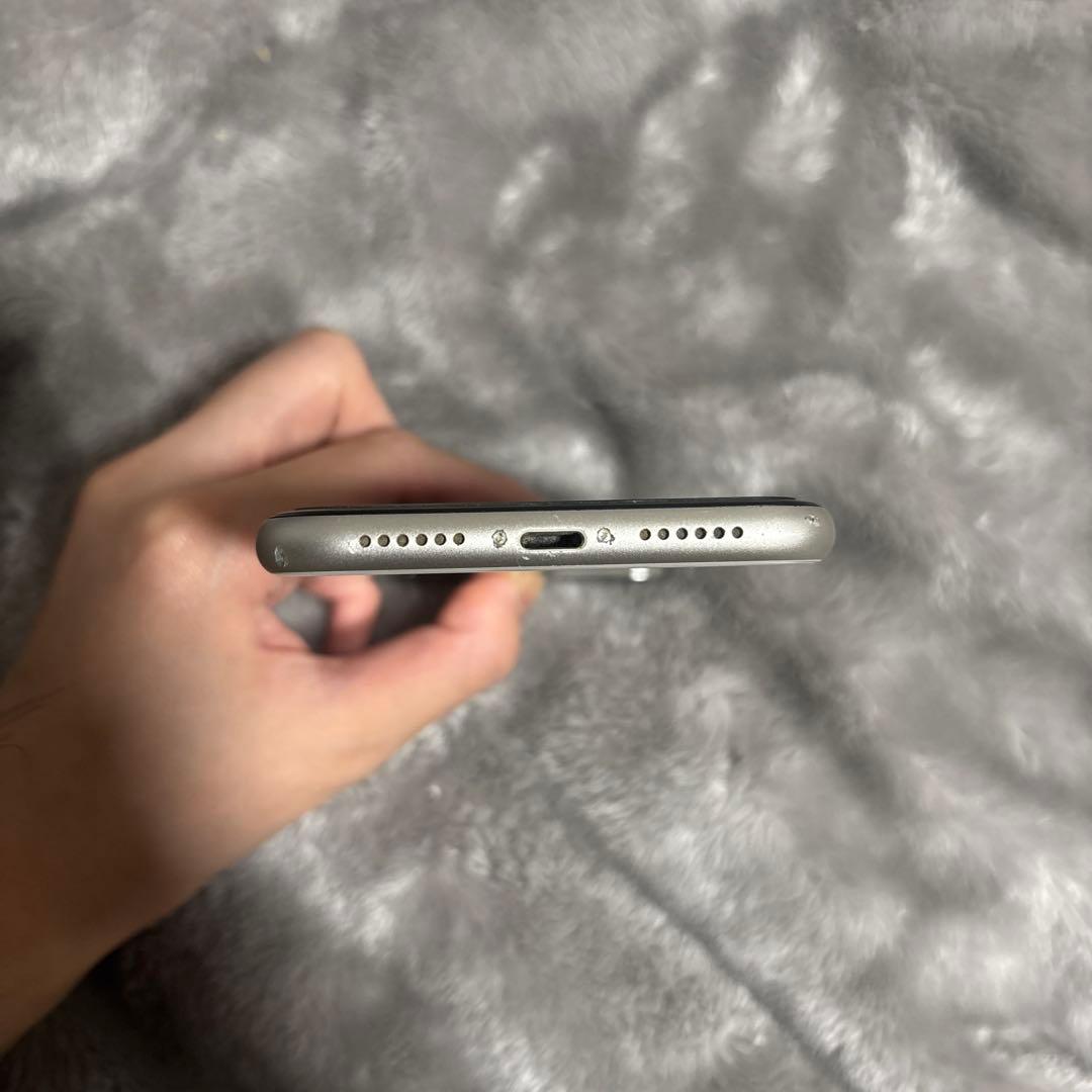Apple iPhone 11 ホワイト SIMフリー