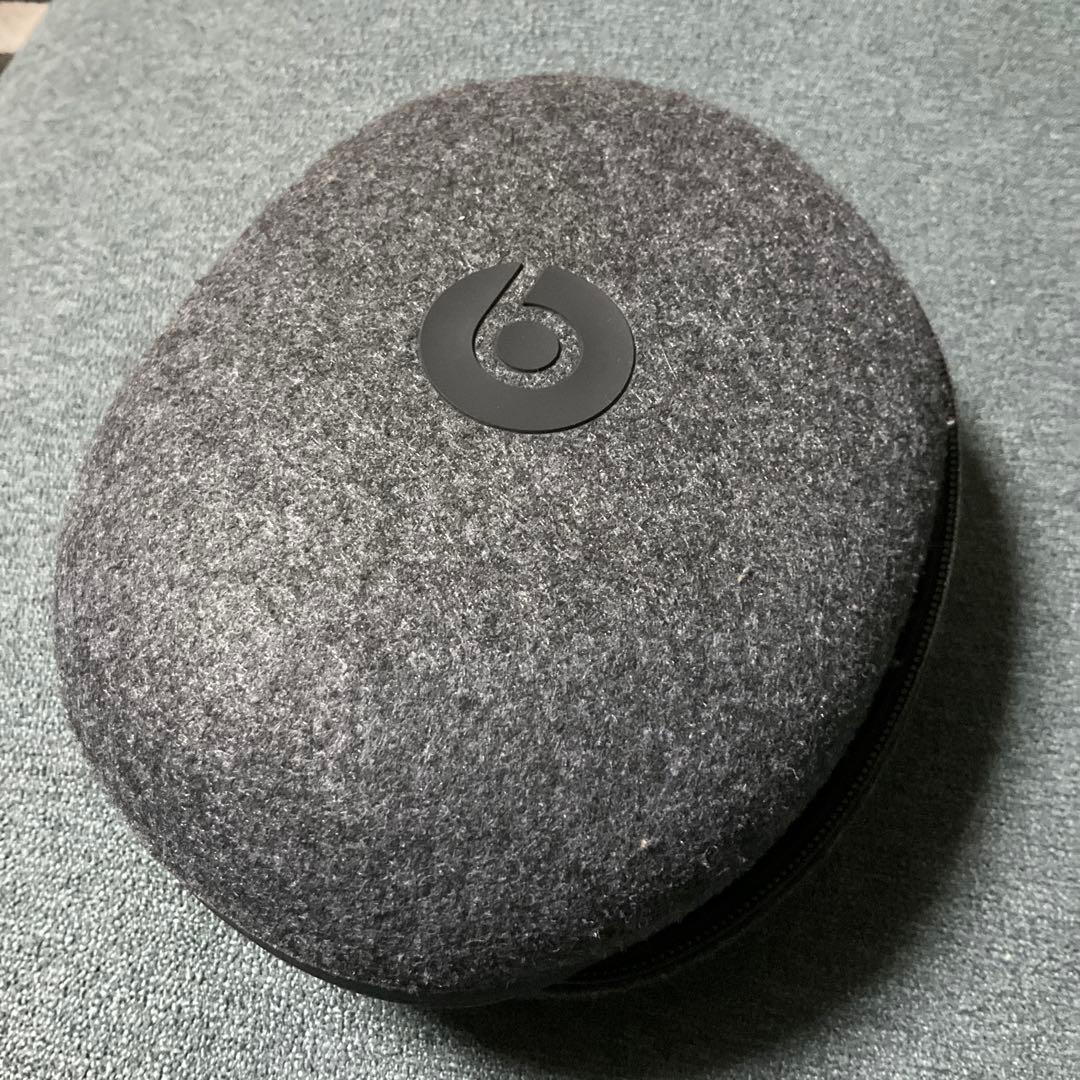 ヘッドホン Beats solopro