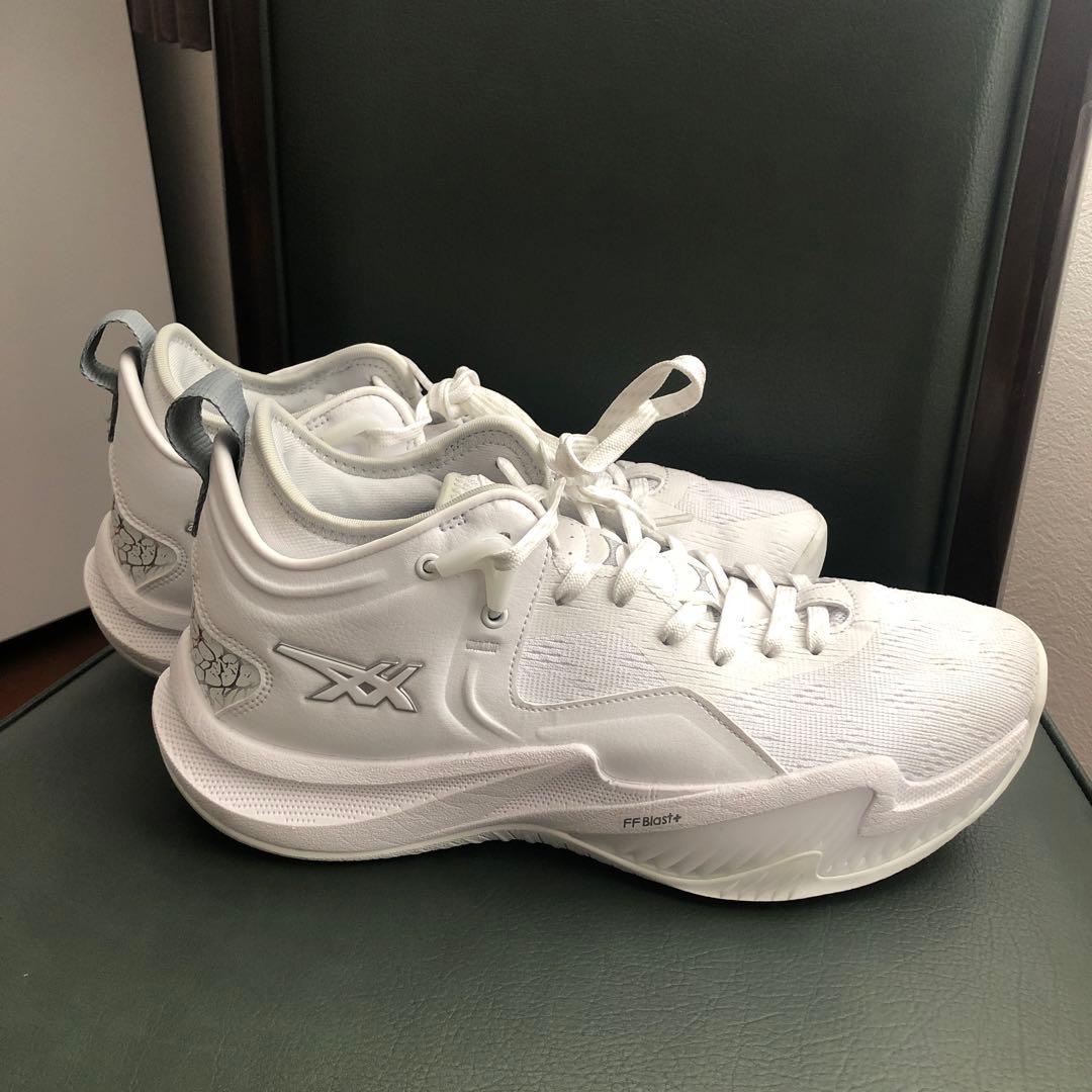 アシックス　NOVA SURGE LOW2