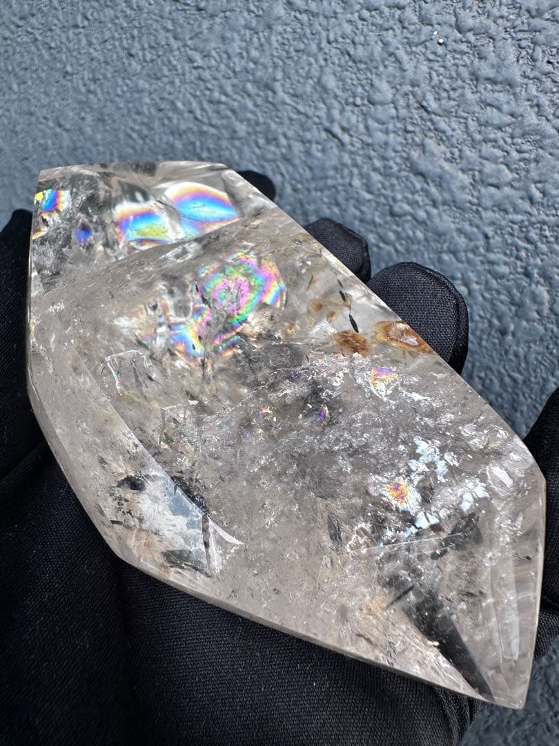 絶品❗虹入り水晶 ✴︎アイリスクォーツ 天然石 レインボー水晶 置物A1096