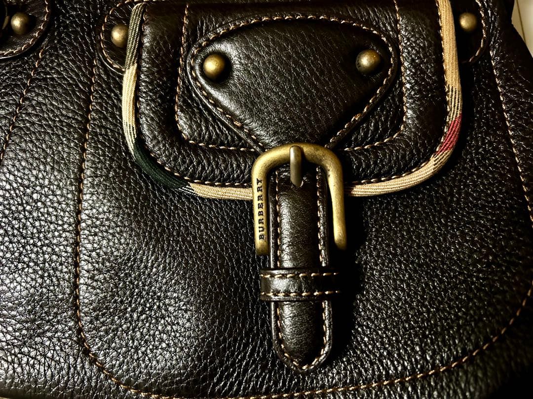 バーバリーバッグ未使用に近い