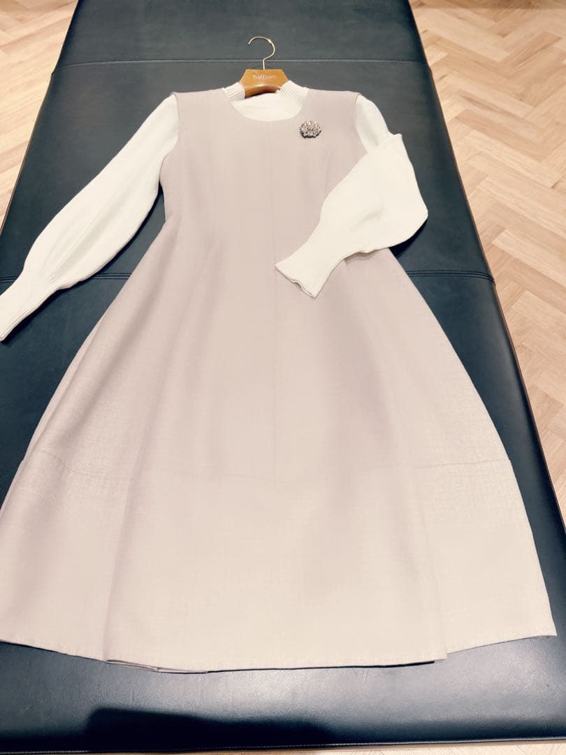 FOXEY ♡Lady Bouquet♡美品ベージュワンピース38レザーベルト付