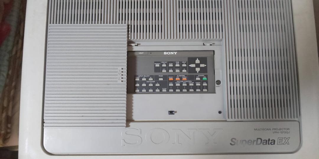 SONY　VPH-1272QJ　RM-1271　ジャンク品