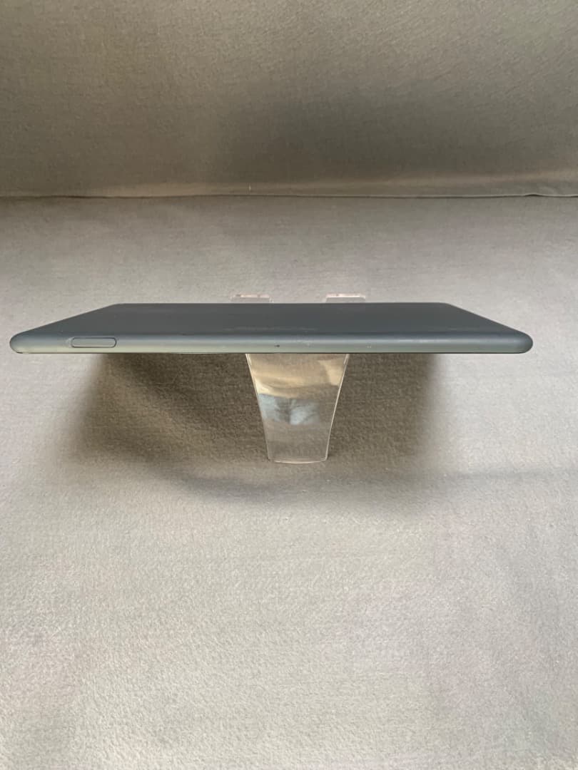 美品 Amazon Fire HD 10 Plus 11世代 32GB ブラック