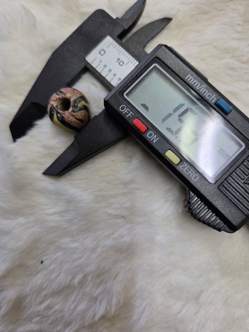 015蜻蛉玉　 古いアートピース 赤黒黄