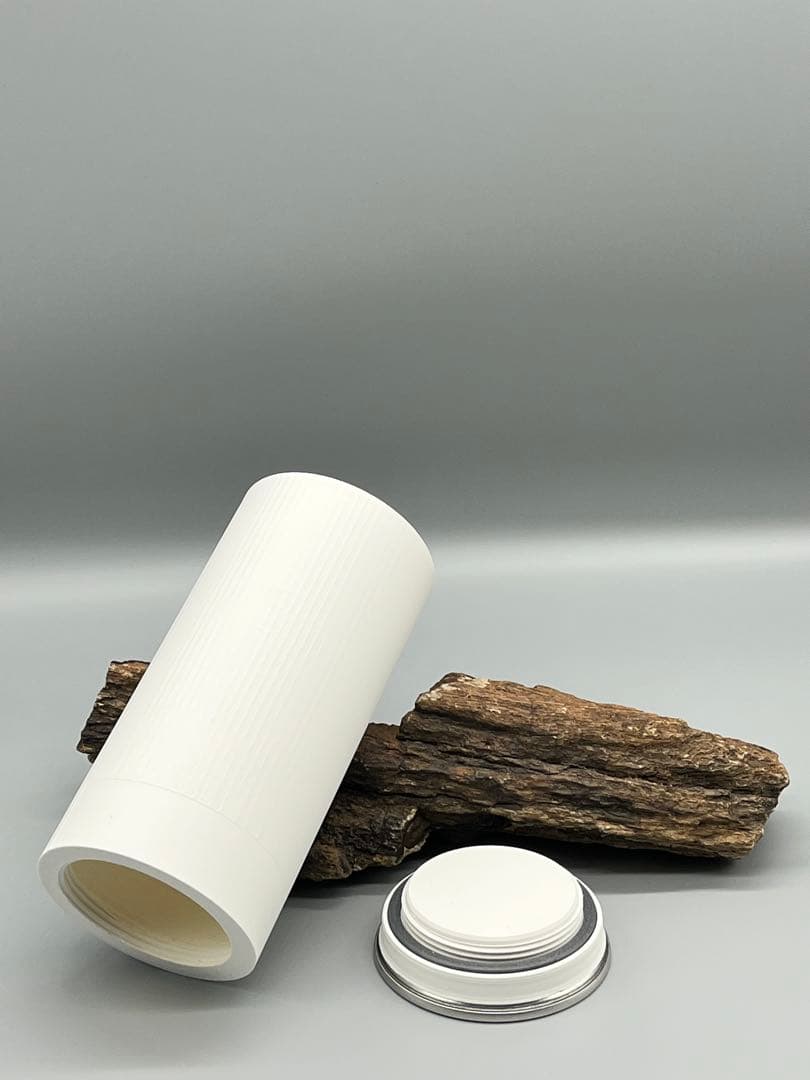 KUREスプレータイプ　3Dプリントセーフ缶　誤開封防止構造　リピーター多数