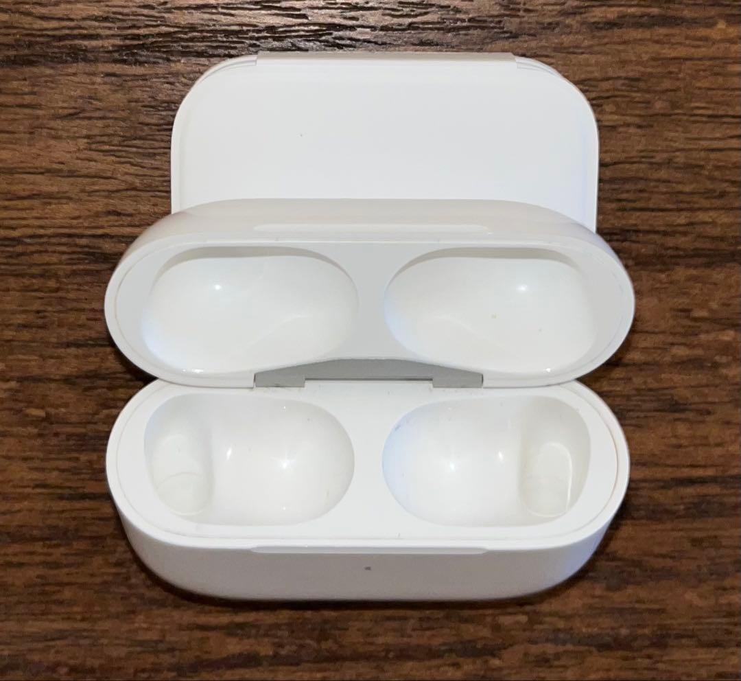 AirPods Pro 第2世代　MagSafe充電ケース、付属品完備