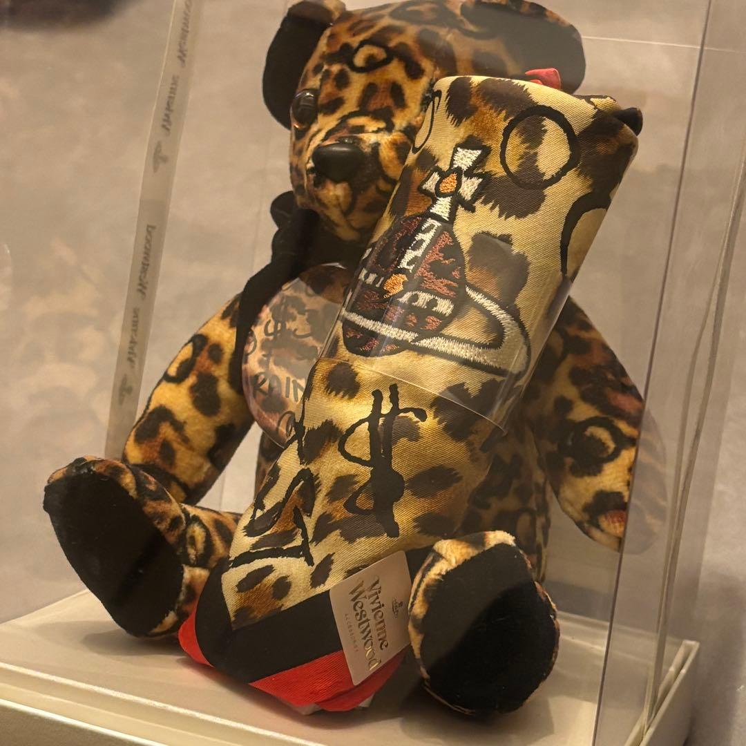 ヴィヴィアンウエストウッド テディベア ハンカチ 缶バッジ ぬいぐるみ