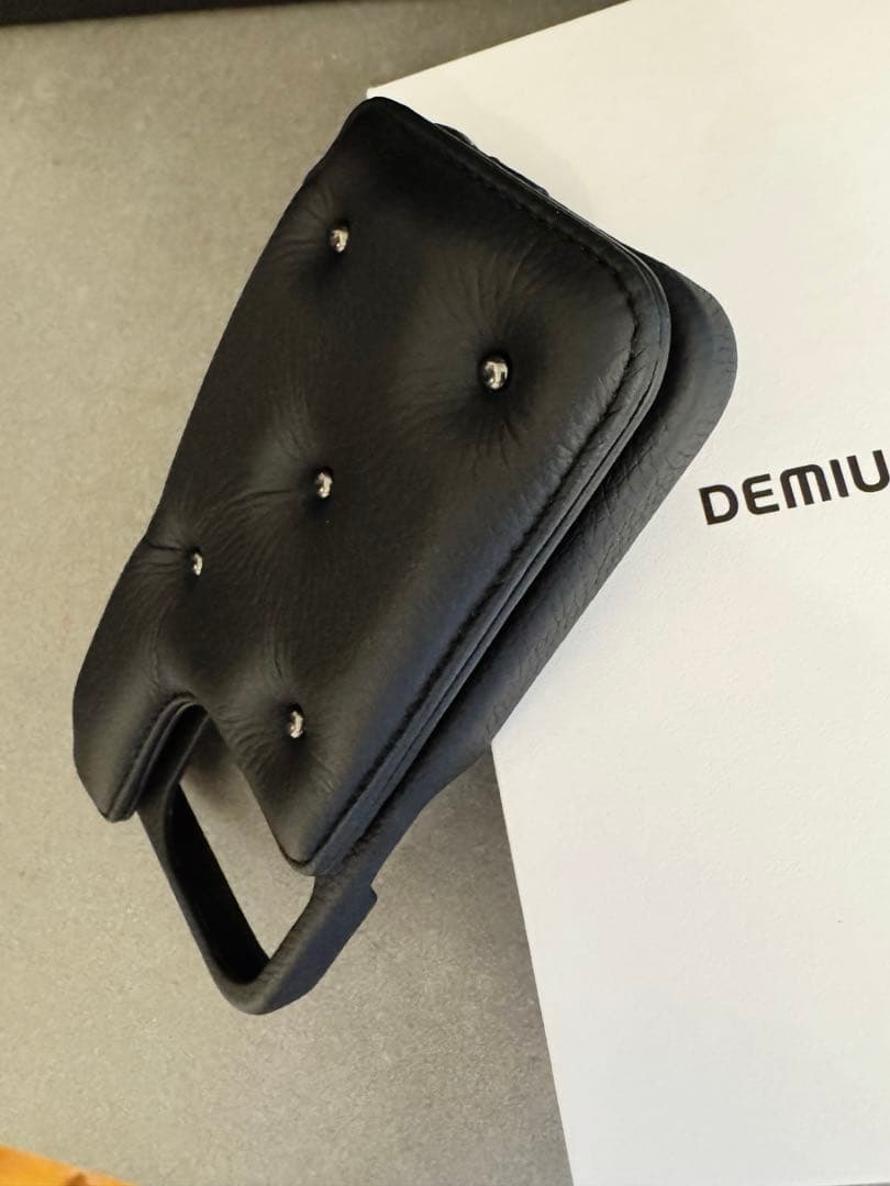 DEMIU　BALLON CINQ iPhone 15proケース